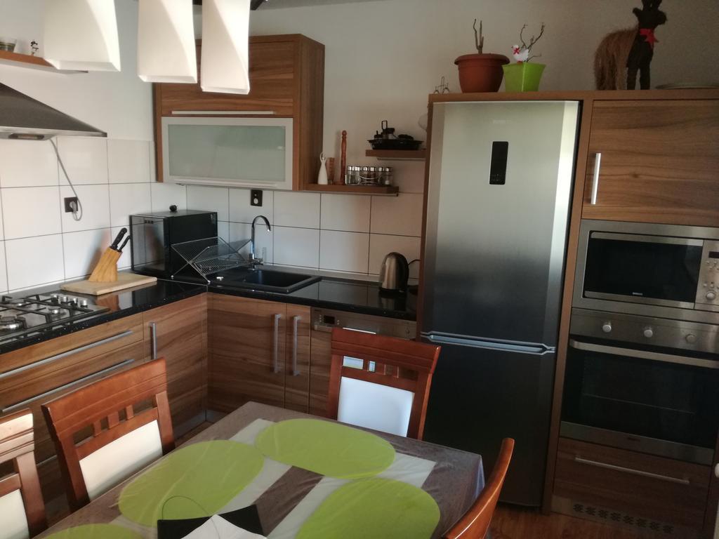 Privat U Zdenky Hotel Tvrdosin Bagian luar foto